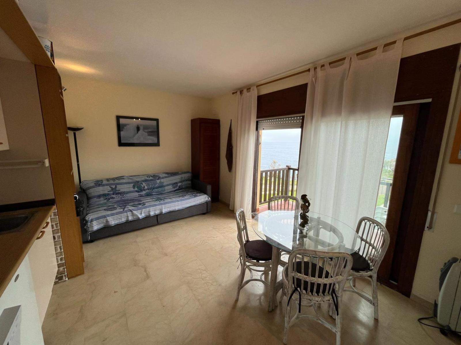 Apartamento L'Escala Exterior photo
