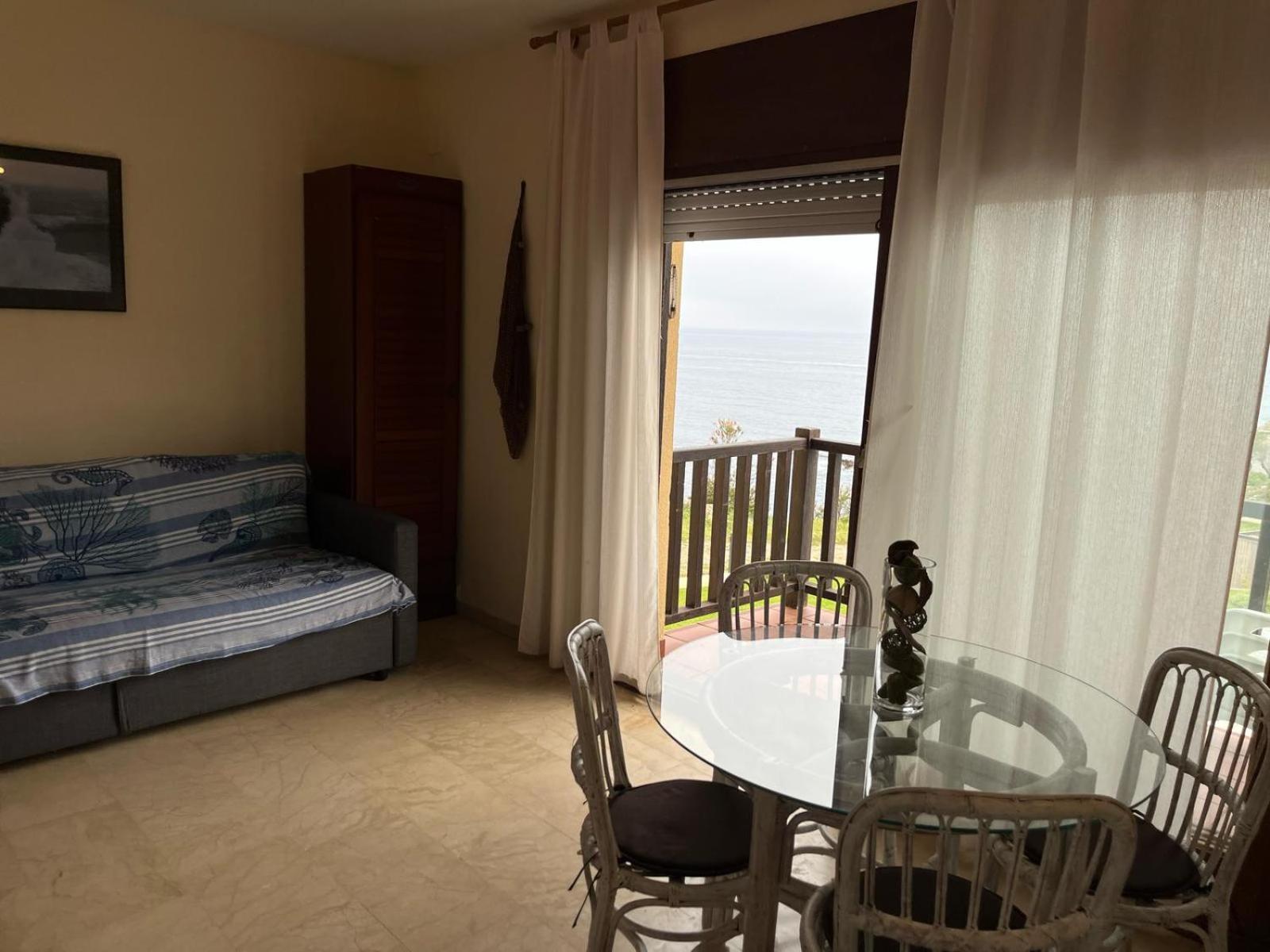 Apartamento L'Escala Exterior photo